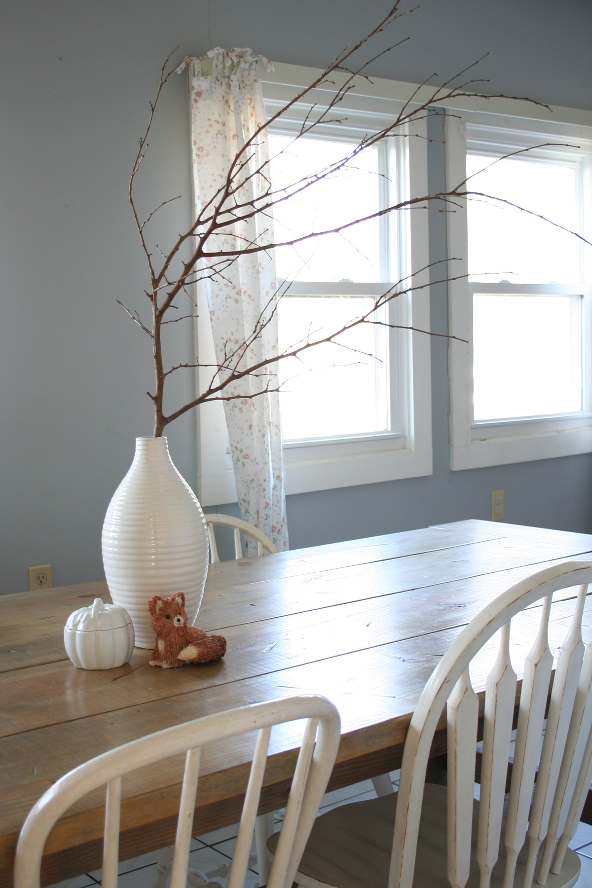 Neutral Home Decor: Nature Inspired Simplicity